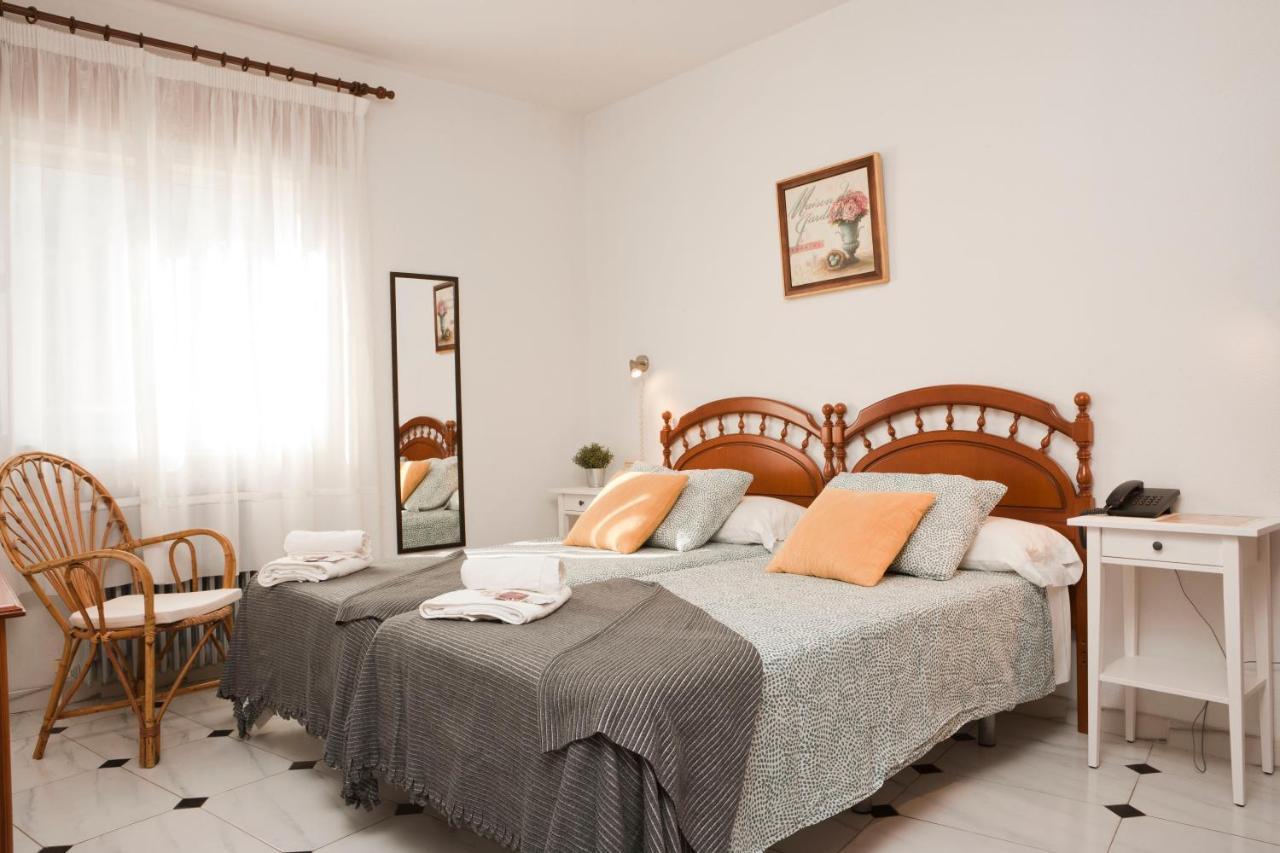 Hotel Rural El Molino Banos De Montemayor Bagian luar foto